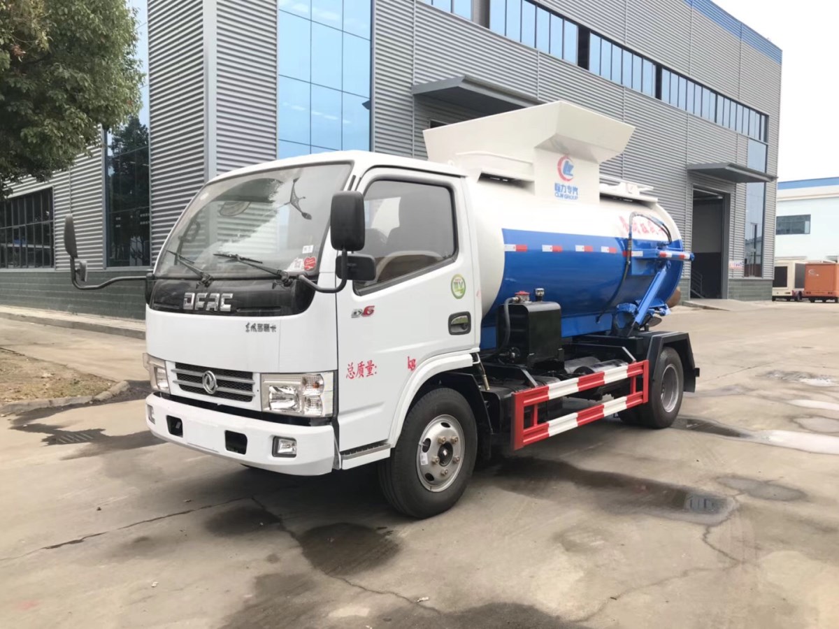 5噸東風(fēng)小多利卡餐廚垃圾車