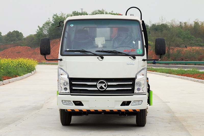 ���� �{�� 4�� �P�R���s����܇